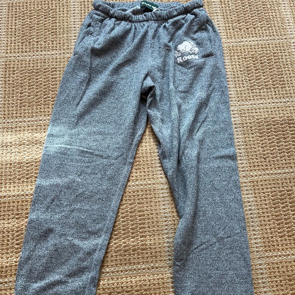 ROOTS grey comfy sweatpants - Picture 1 of 8